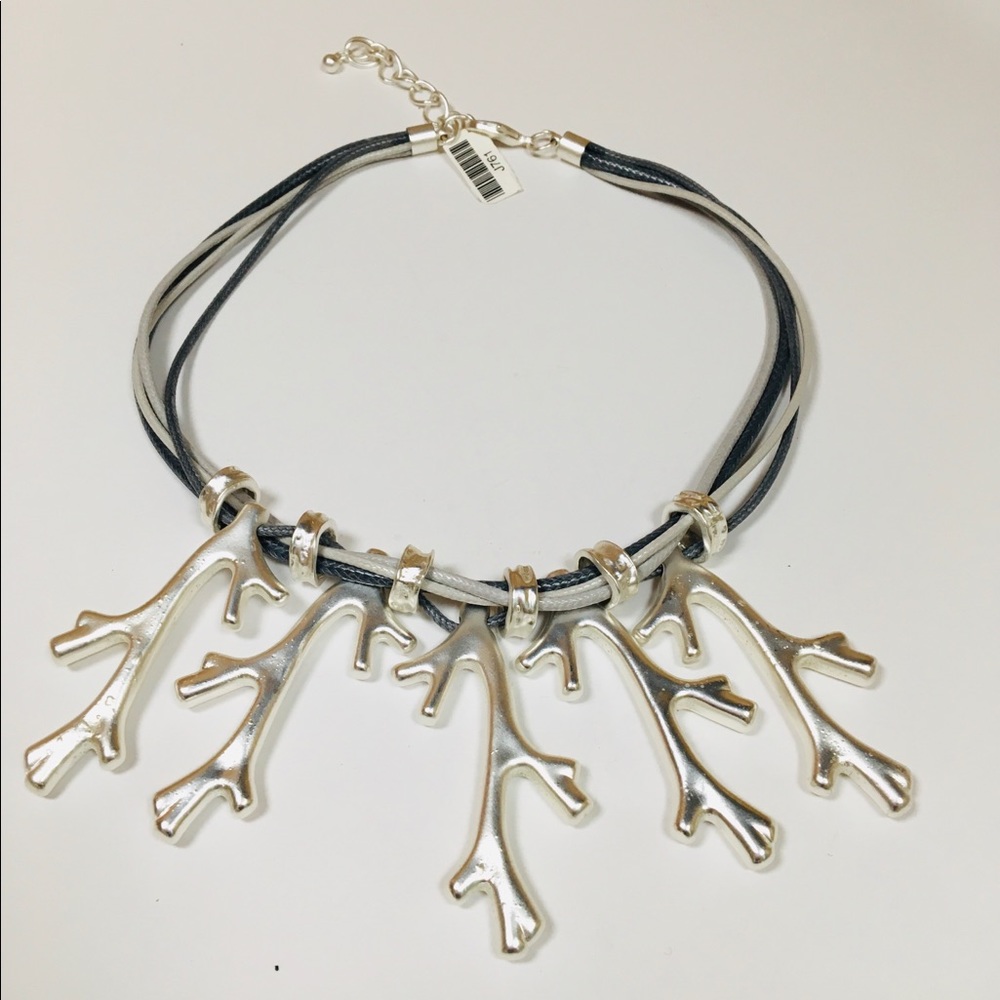 Fashion Statement Women Necklace